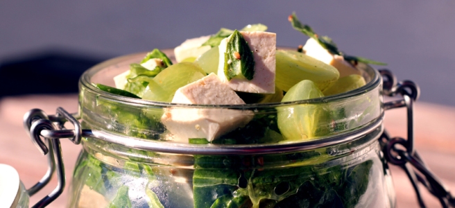Spinat Tofu Salat Weintrauben vegan